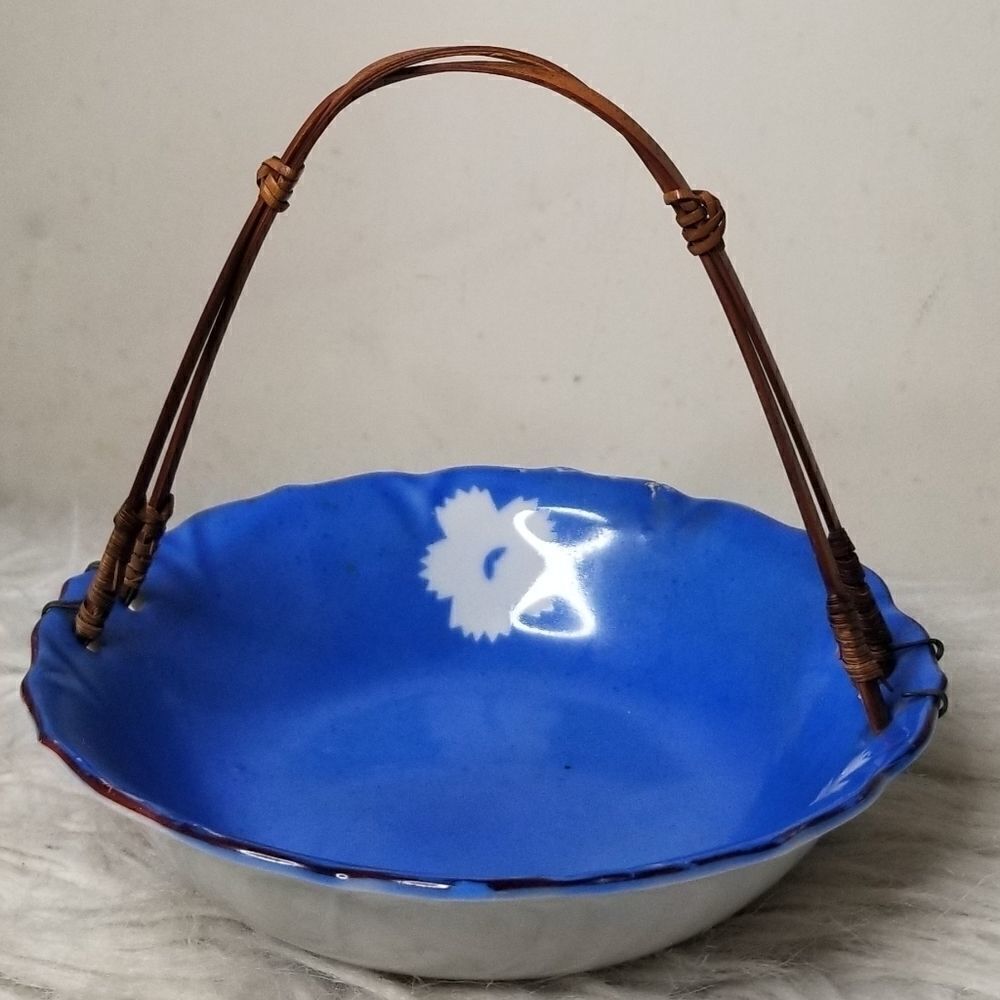 Vintage dish trinket basket blue floral